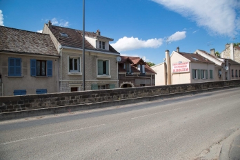 Saint-Ouen l'Aumône - Alignement de maisons Avenue de Verdun