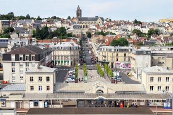 Centre ville de Pontoise depuis la gare