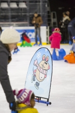 Moment réservé aux tout petits avec équipement adapté à Aren'Ice