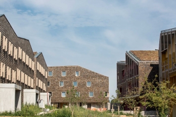 Bâtiments de l'écoquartier à Menucourt