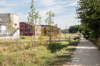 Bâtiments de l'écoquartier à Menucourt