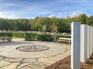 Jardin du souvenir au Cimetière intercommunal - © CACP Hélène Bajard